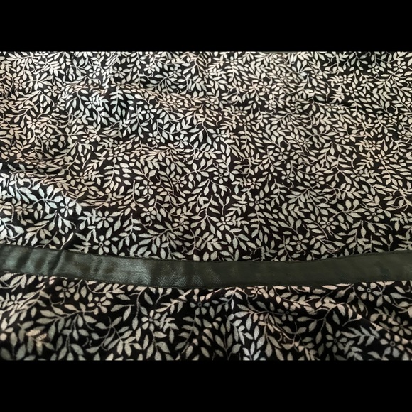 H&M Divided Mini Skirt - Picture 8 of 16